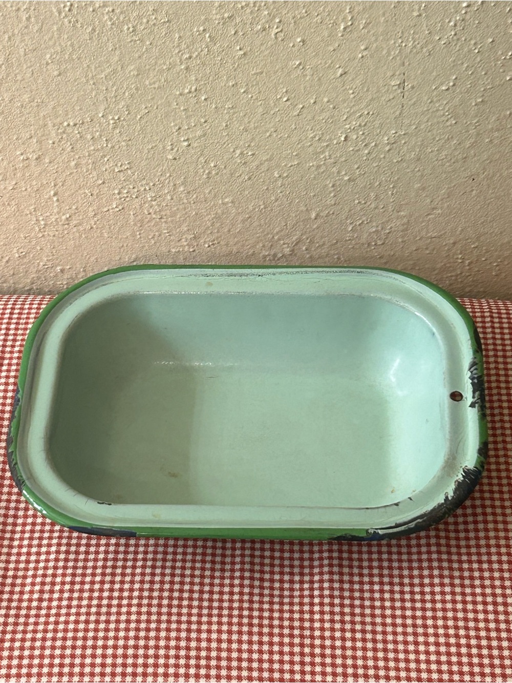 Light Green Enamel Baking Pan - Classic Oven-to-Table Dish